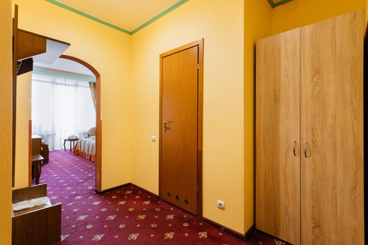Tiso Apart Hotel Kyiv Exterior photo